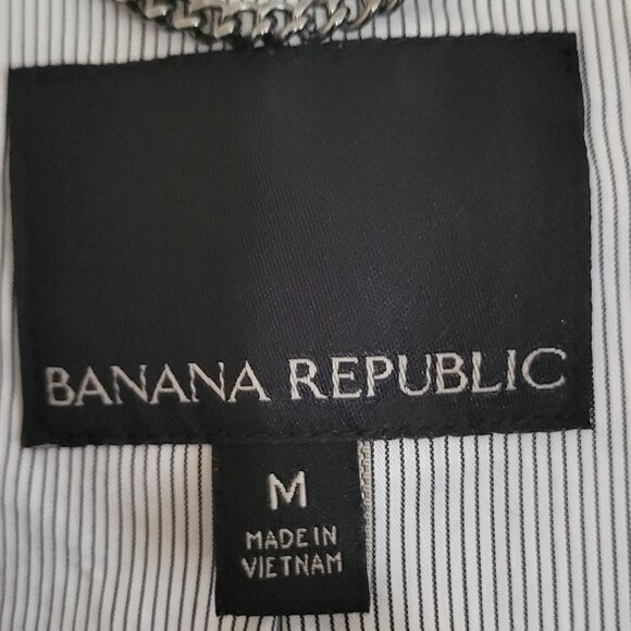 Banana Republic Raincoat - Picture 3 of 3